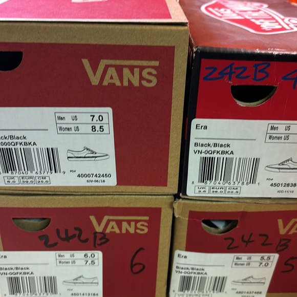 Vans Women's Era in Black/Black - Picture 8 of 8